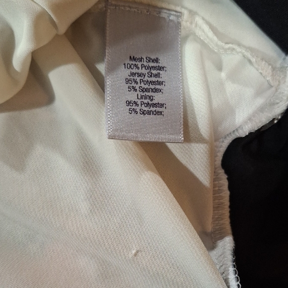 Jennifer Lopez Gray and Pink Graphic 3/4 Sleeve Blouse - Picture 8 of 8